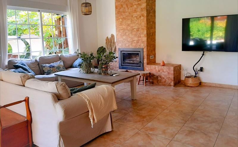 Lia Y El Pinar Guest House Olías del Rey Екстериор снимка