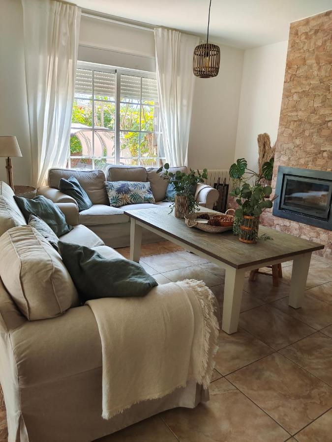 Lia Y El Pinar Guest House Olías del Rey Екстериор снимка